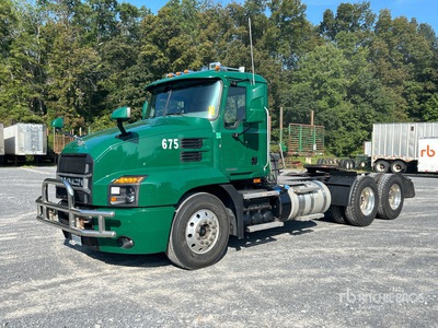 2022 Mack Anthem AN64T Tracteur routier