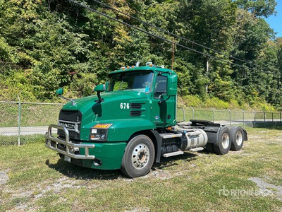 2022 Mack Anthem AN64T T/A Day Cab Truck Tractor