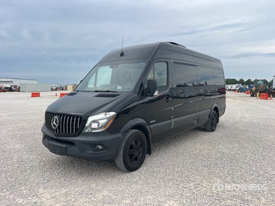 2016 Mercedes-Benz Sprinter 2500 14 Personentransport-Kombi