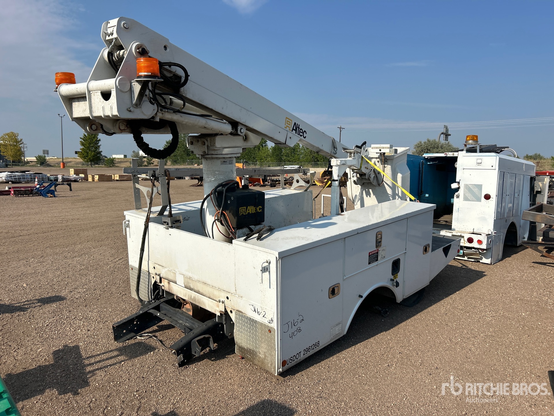 Altec Bucket Utility Body