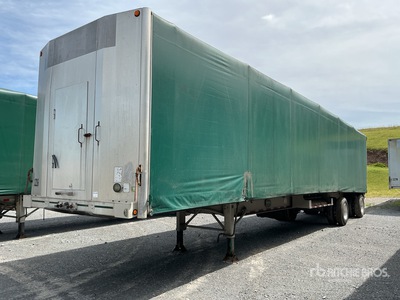 2017 MAC TNAR48AA Curtain Side Trailer