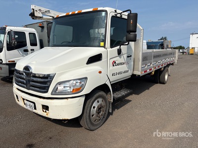 2008 Hino 185 4x2 Ciężarówka z płaską platformą