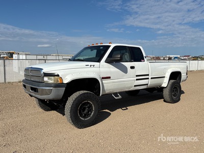 1998 Dodge Ram 2500 4x4 Extended Cab بيك اب