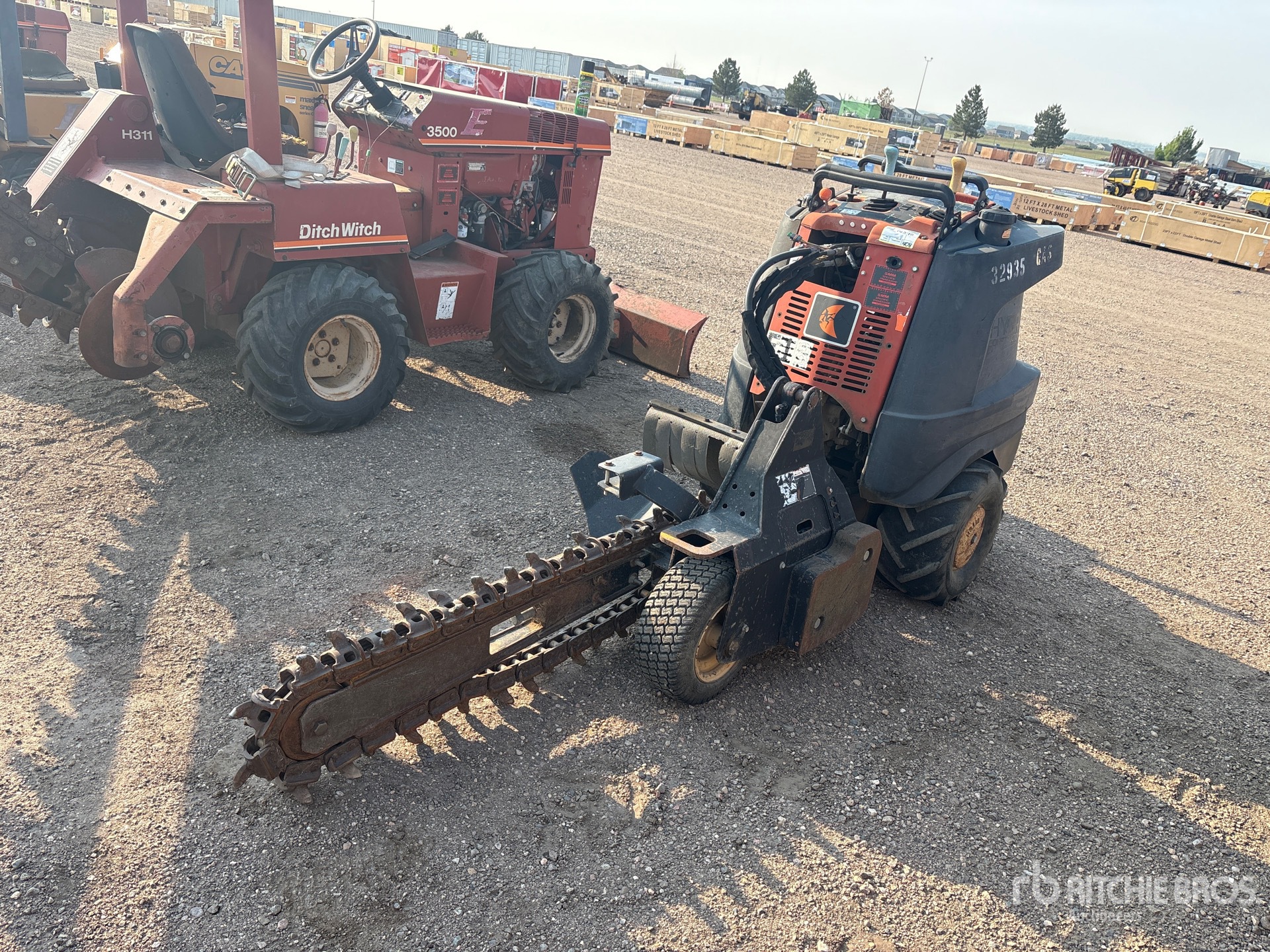 Ditch Witch R300 Trencher