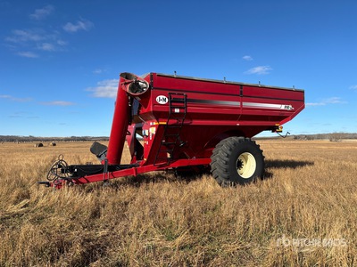 J&M 910 Xtended Reach 910 bu S/A Grain Cart