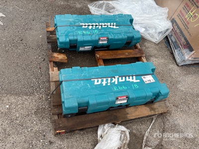 Quantity of (2) Makita HM1307CB 35 lb Démolisseur