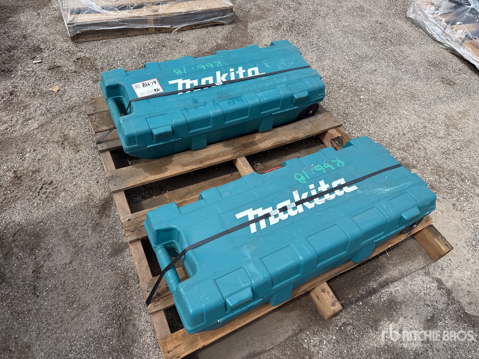 Quantity of (2) Makita HM1307CB 35 lb Demolition Breaker (Unused)