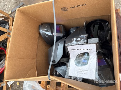 Quantity of (10) Kobalt Fixed Shade Auto Darkening Welding Helmet Divers - Magasin, entrepôt, consommateur