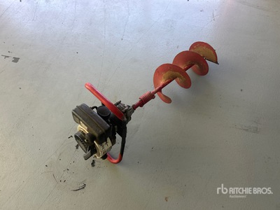 Earthquake 9000 Tarière à moteur