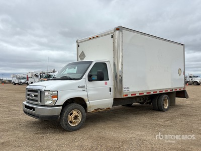 2011 Ford Econoline E-450 4x2 Camion fourgon
