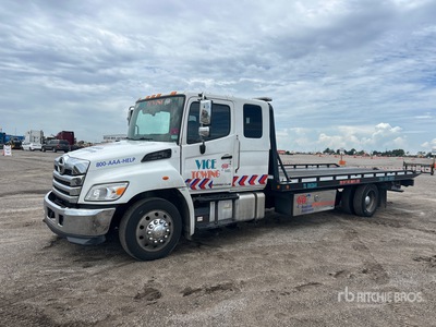 2023 Hino L6 4x2 Tilt Tray Truck