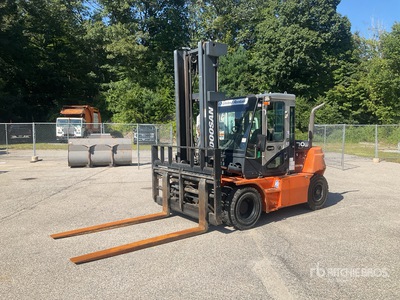 2017 Doosan D700S-7 13500 lb Pneumatic Tire Forklift