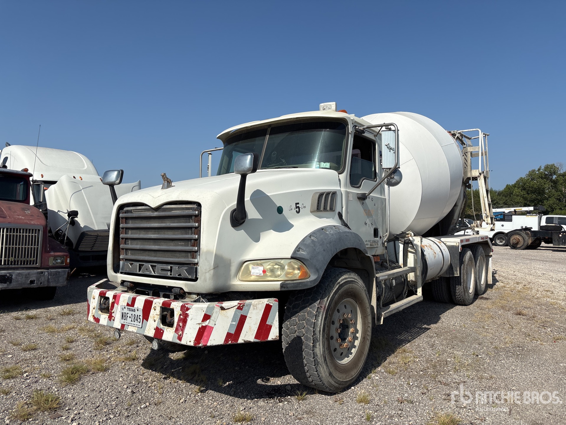2008 Mack GU813 6x4 Mixer Truck