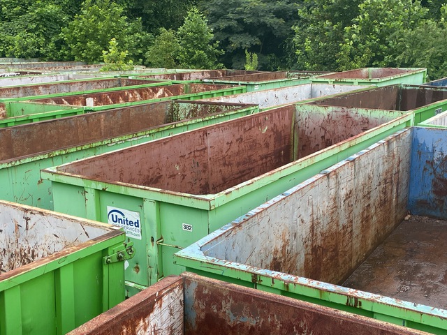 22 ft 30 cyd Roll-Off Container