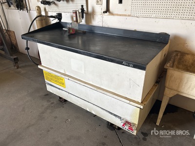 2006 Alemite 1111 L Supply Oil Réservoir