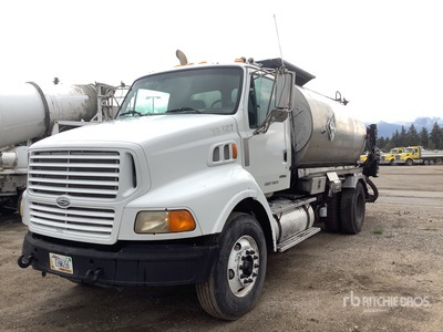 2000 Sterling A9500 4x2 Asphalt Distributor Truck