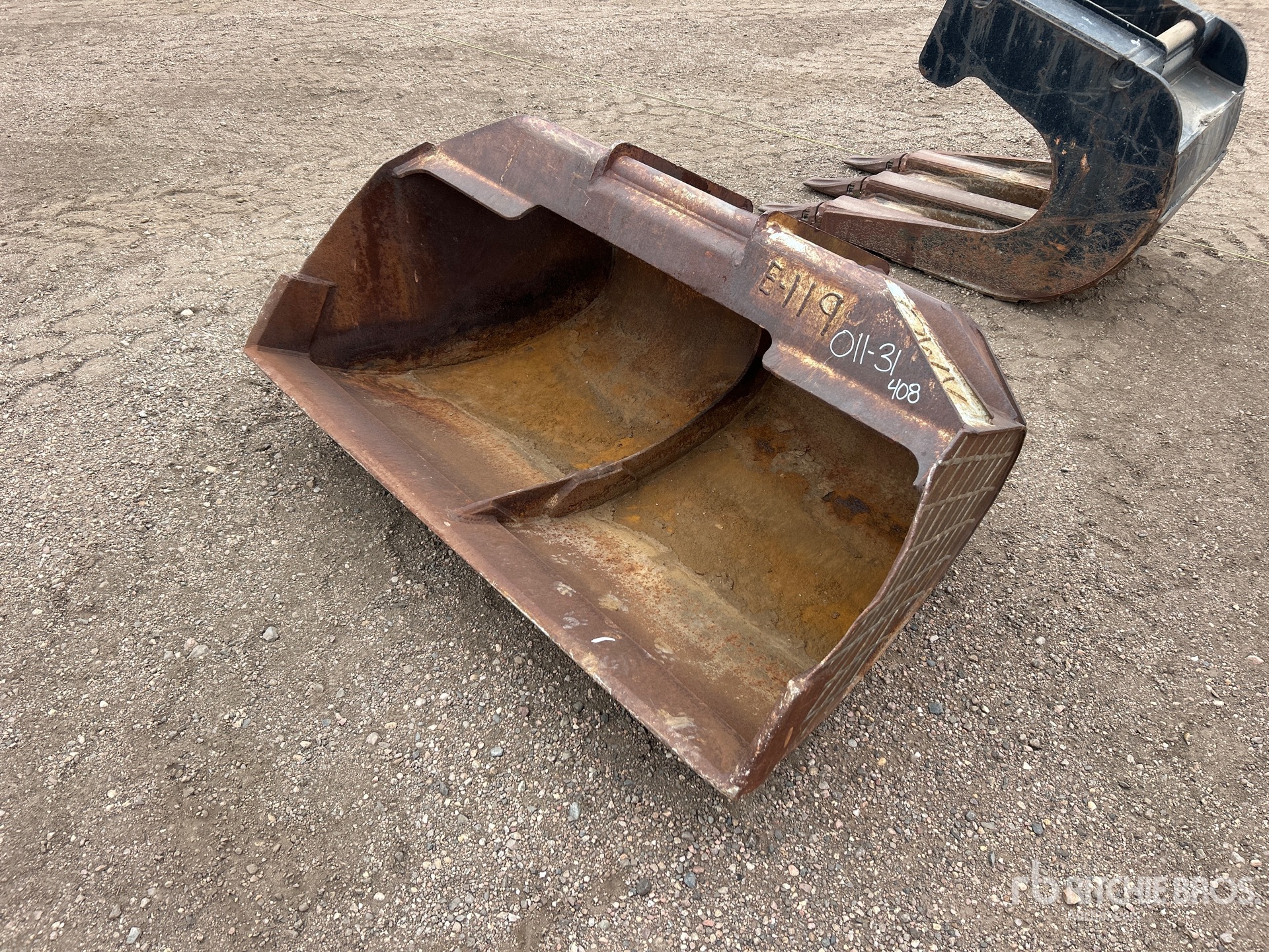 60 in Cleanup Excavator Bucket