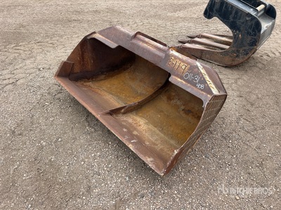 60 in Cleanup Excavator Bucket