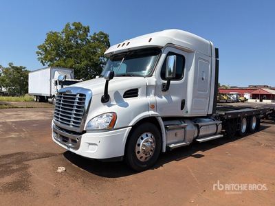 2020 Freightliner Cascadia 113 6x4 Ciężarówka do przewozu samochodów
