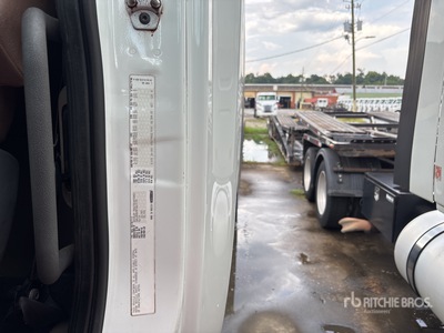 2015 Freightliner Cascadia 113 6x4 Sleeper Car Carrier Truck