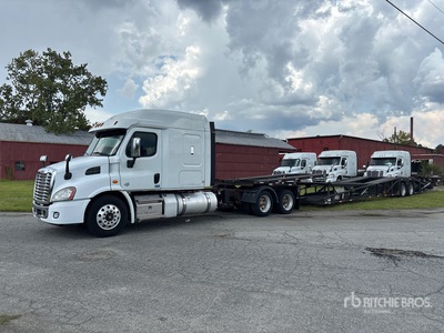 2015 Freightliner Cascadia 113 6x4 Sleeper Car Carrier Truck