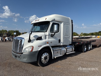 2019 Freightliner Cascadia 113 6x4 Sleeper Car Carrier Truck