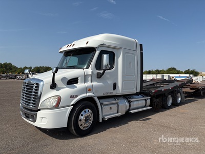 2020 Freightliner Cascadia 113 6x4 Camion transporteur de Voitures