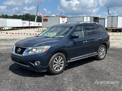 2015 Nissan Pathfiner SL 2WD SUV