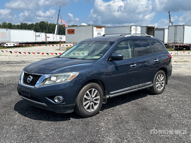 2015 Nissan Pathfinder SL 2WD SUV