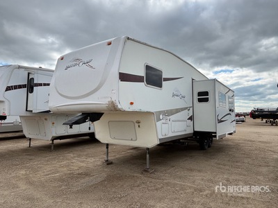 2005 Amer AMC 34 ft T/A Travel Trailer