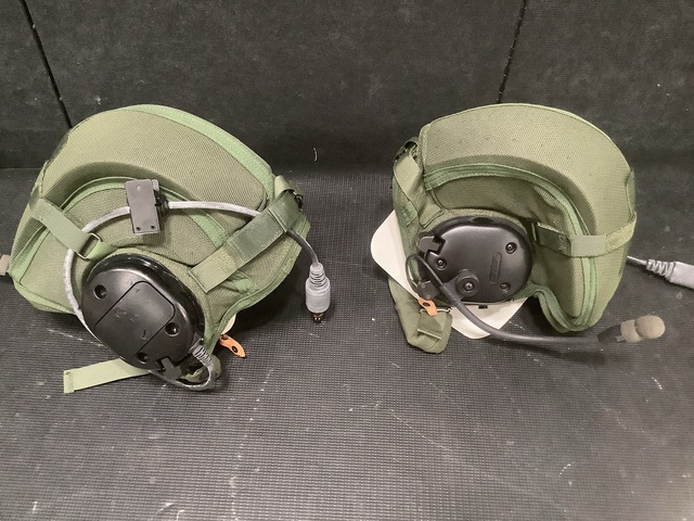 (2) Bose Headsets (2) Bose Headsets