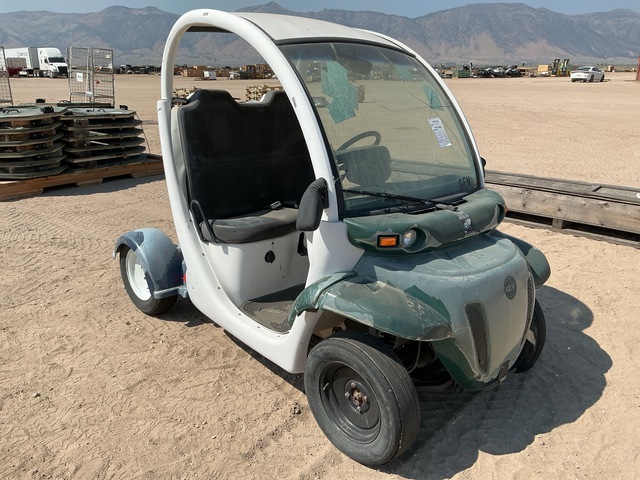 GEM E825 Utility Vehicle