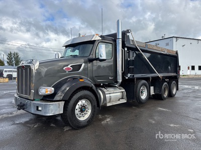 2023 Peterbilt 567 8x4 Twin-Steer Camion à benne tandem