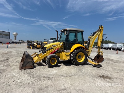 2013 New Holland B95C 4x4 Baggerlader
