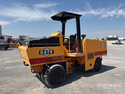 2012 Blaw-Knox PTC-15KUB 9 Wheel Compacteur pneumatique