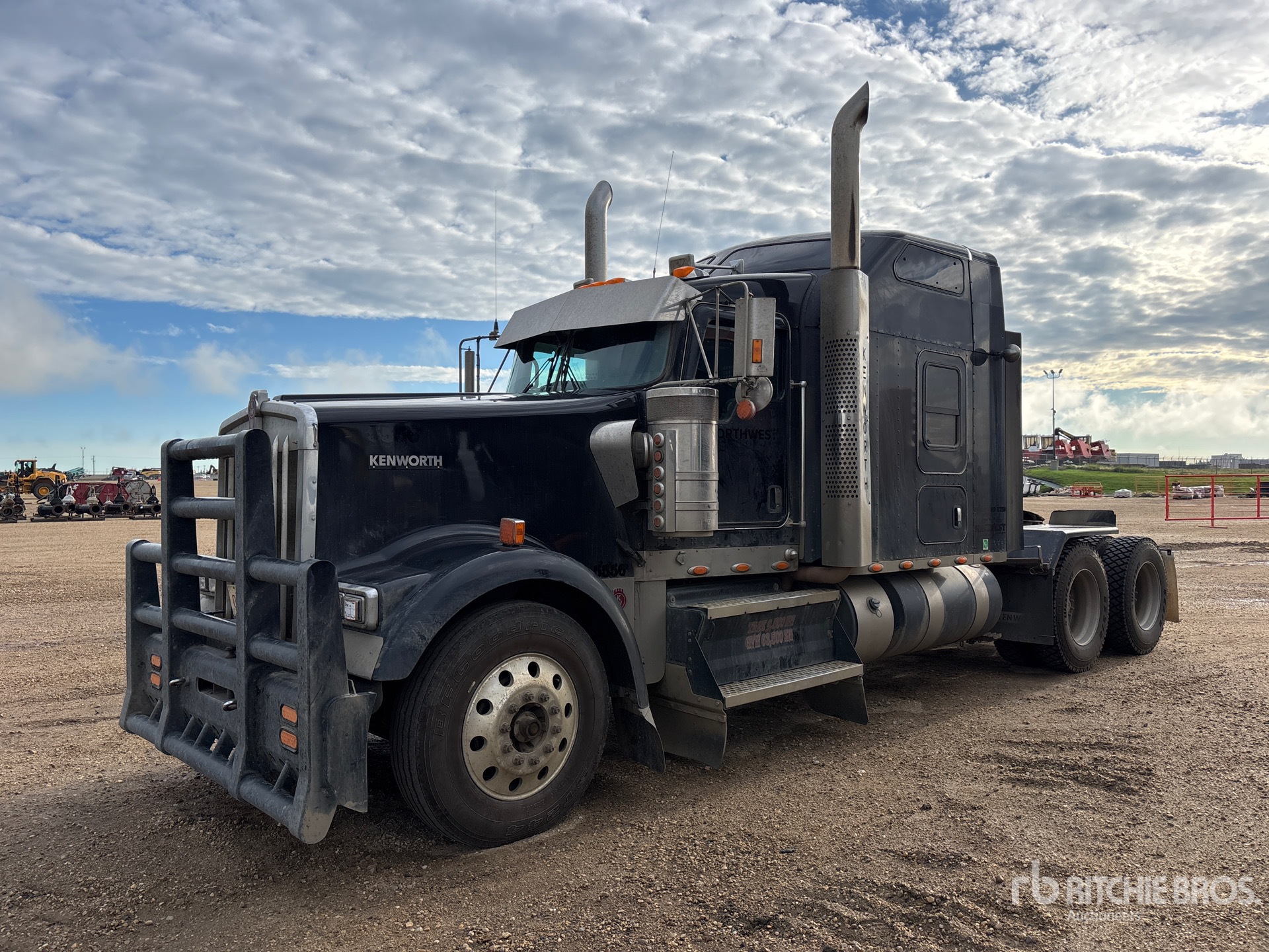2018 Kenworth W900 T/A Sleeper Truck Tractor