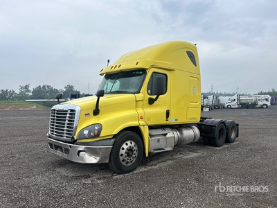 2017 Freightliner Cascadia 125 6x4 3- Achs Sattelzugmaschine mit Schlafkabine