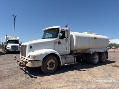 2006 International 9200i 4000 gal 6x4 Water Truck