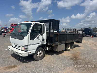 2006 Isuzu NPR 4x2 Landscape Truck