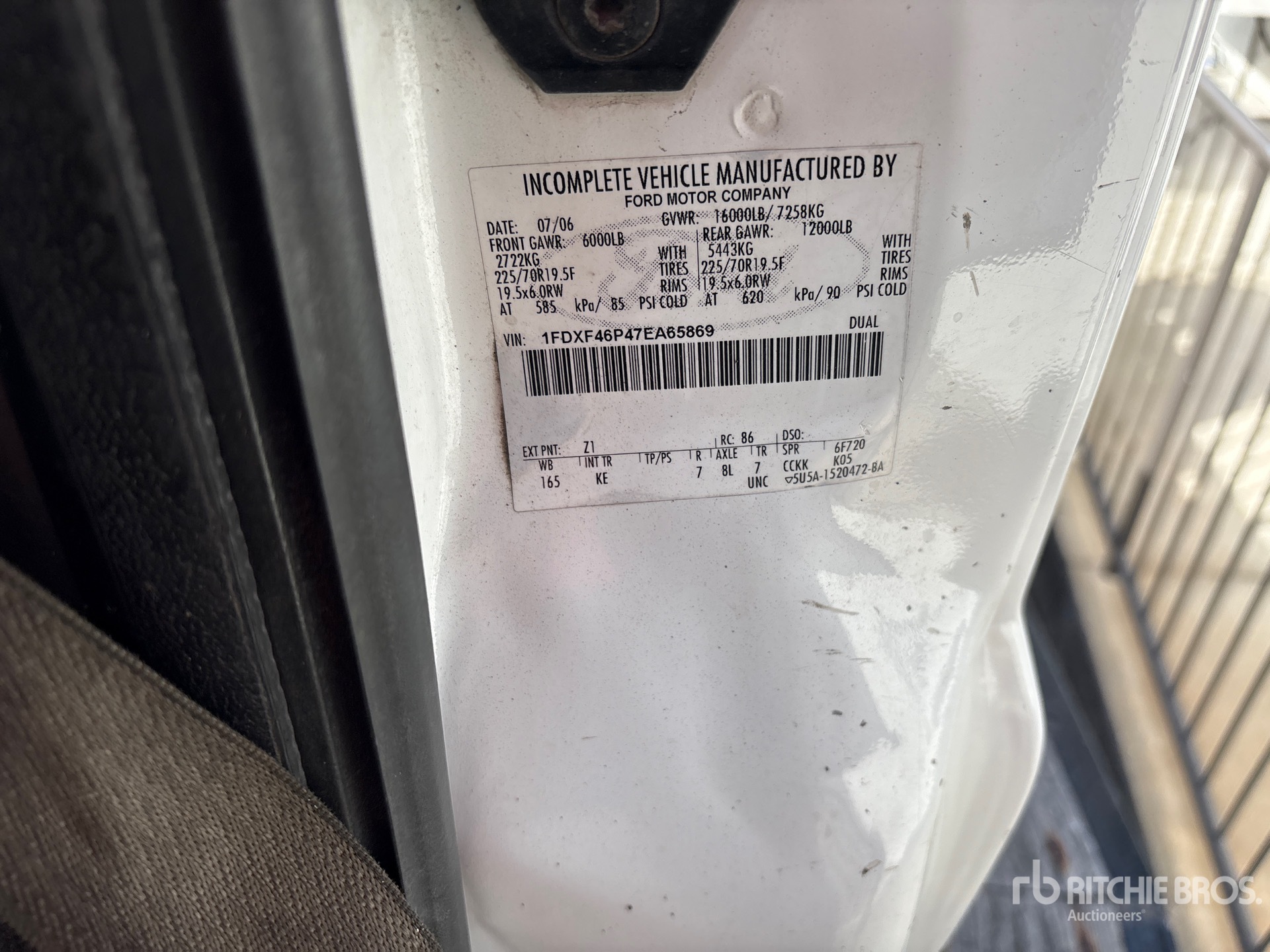 2007 Ford F-450 4x2 Cab and Chassis (Inoperable)