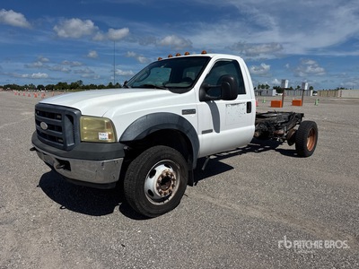 2007 Ford F-450 XL 4x2 Cabine et châssis (Inoperable)