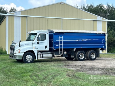 2015 Freightliner 6x4 T/A Grain Truck