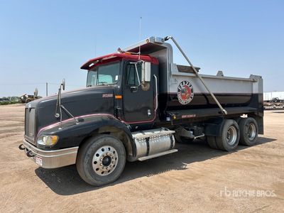 2000 International 9200 6x4 T/A Dump Truck