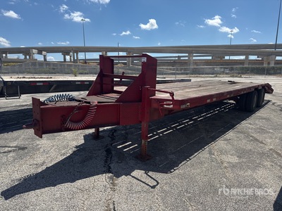 1998 30 ft T/A Flatbed Trailer