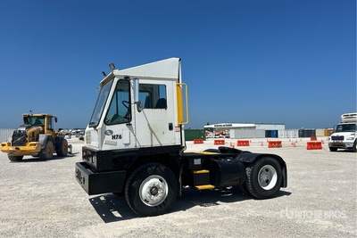 2014 Kalmar 4x2 Spotter Truck