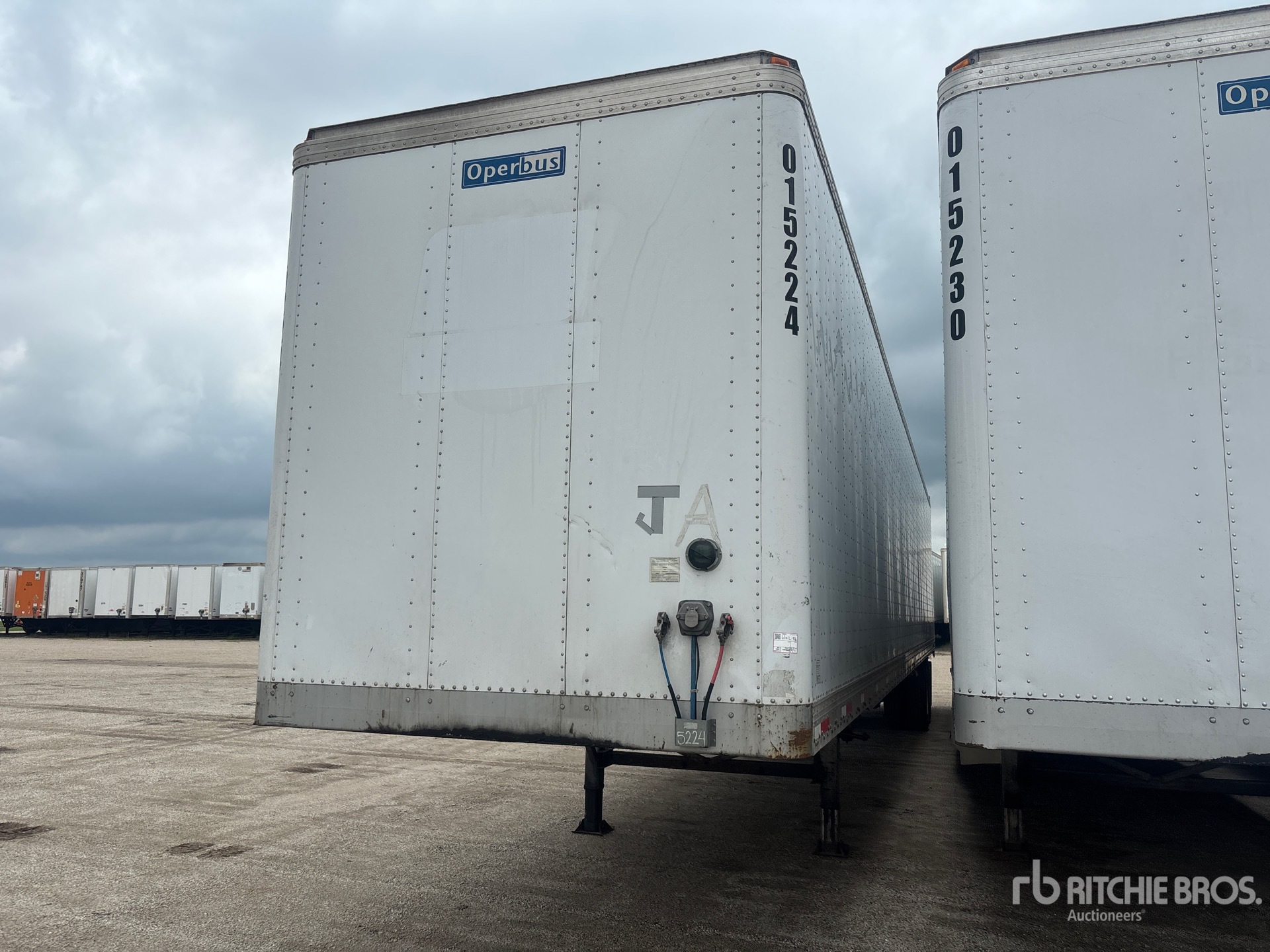 2022 Operbus 53 ft x 102 in T/A Van Trailer