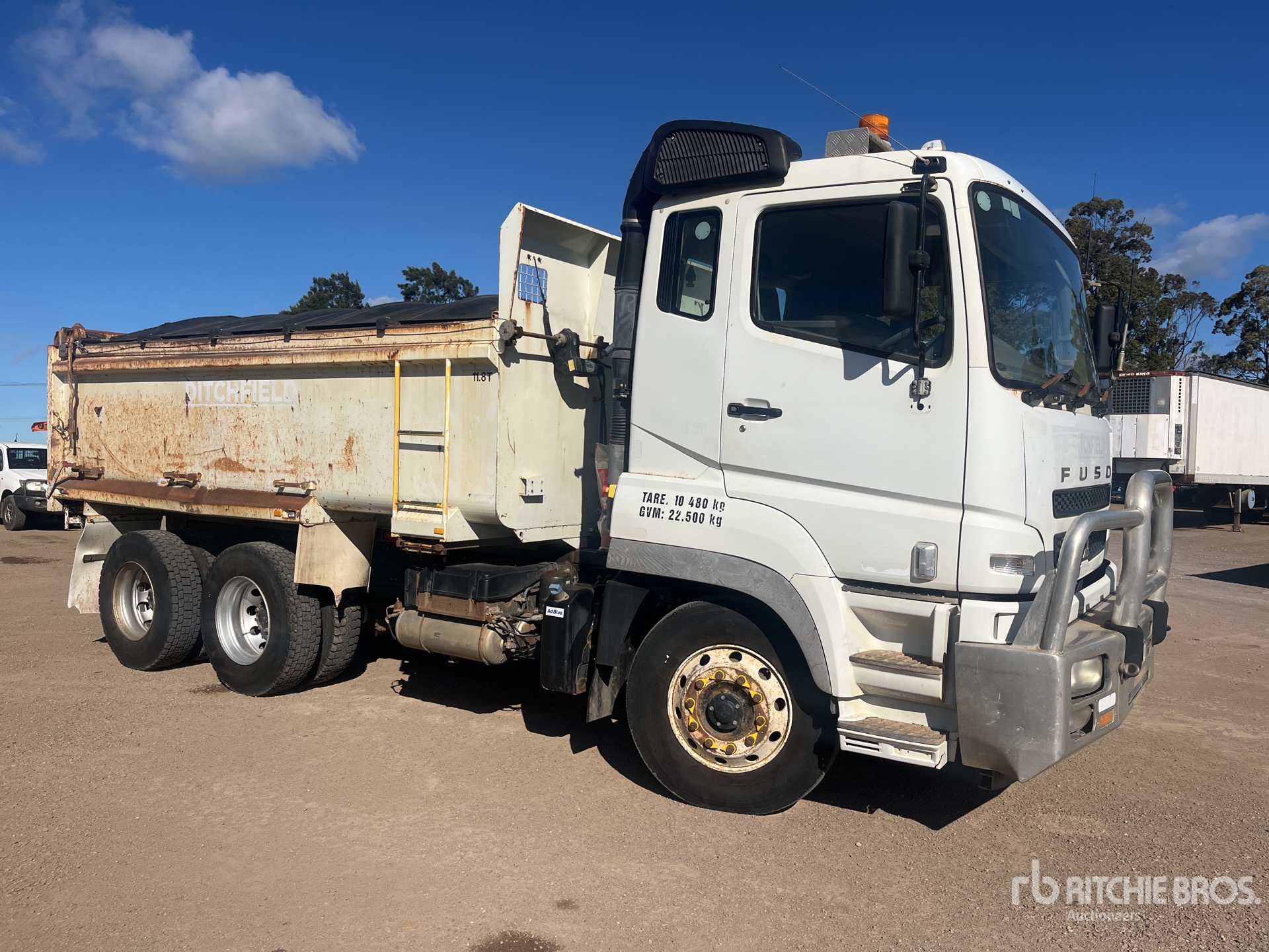 2013 Mitsubishi Fuso FV500 6x4 T/A Dump Truck