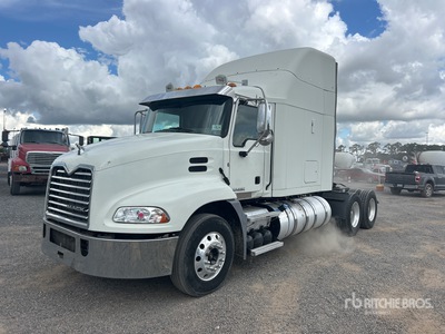 2015 Mack CXU613 6x4 Sleeper Prime Mover