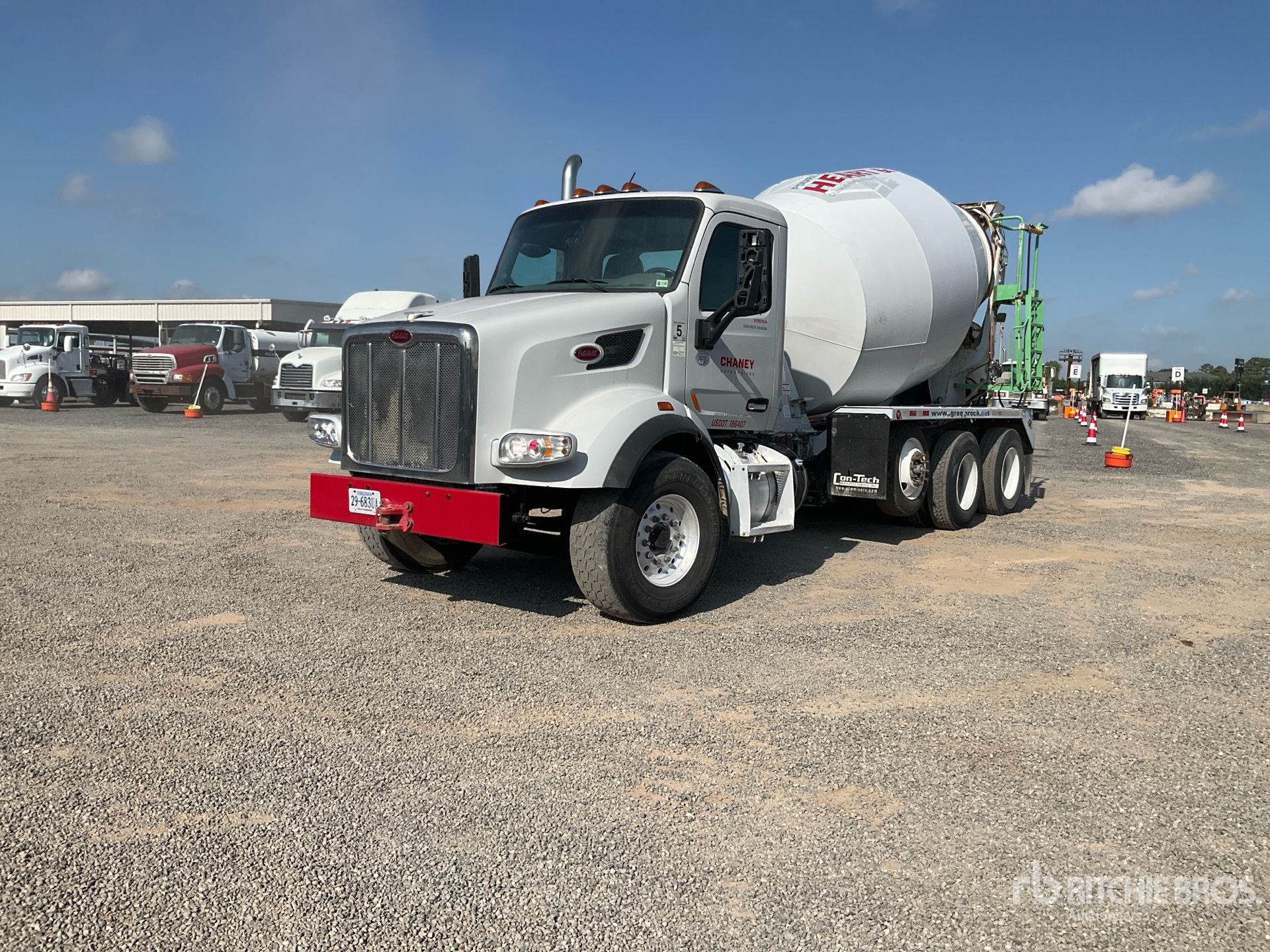 2015 Peterbilt 567 8x4 Mixer Truck