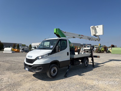 2021 Comet 19-8,5 HQ 19 m on 2021 Iveco Daily 35-140 Bucket Truck